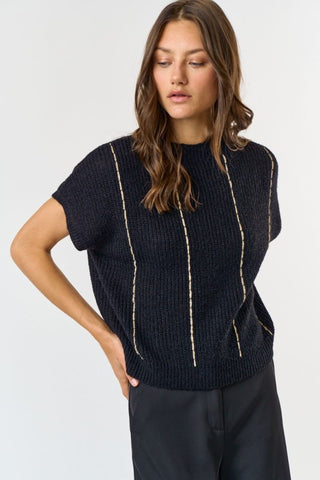 Blusa de punto negra con rayas blancas (Nuevo)