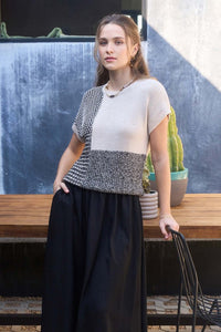 Blusa de punto beige con negro (Nueva)