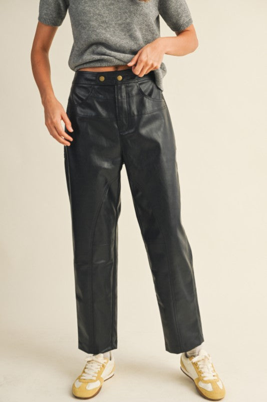 Pantalon negro de piel con botones dorados (Nuevo)