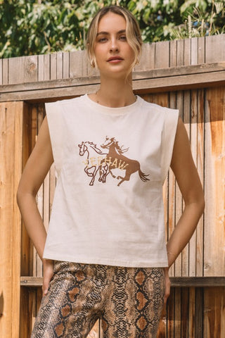 Blusa beige sin mangas con gráficos (Nuevo)