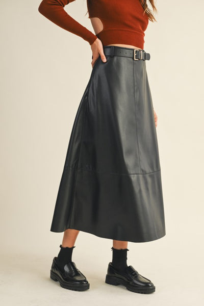 Falda DemiPiel Negra con Cinto