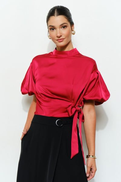 Blusa satin con moño rojo (Nueva)