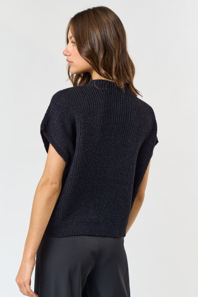 Blusa de punto negra con rayas blancas (Nuevo)