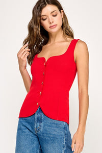 Top rojo sin mangas con botones dorados (Nuevo)