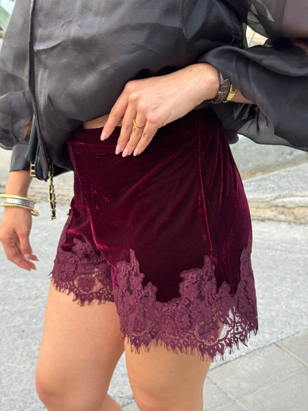 Short Vino con Encaje (NUEVO)