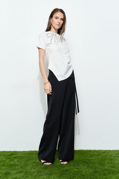 Blusa blanca de manga corta con moño (Nuevo)
