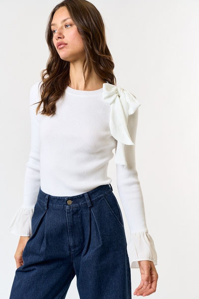 Blusa blanca de manga larga con moño (Nuevo)