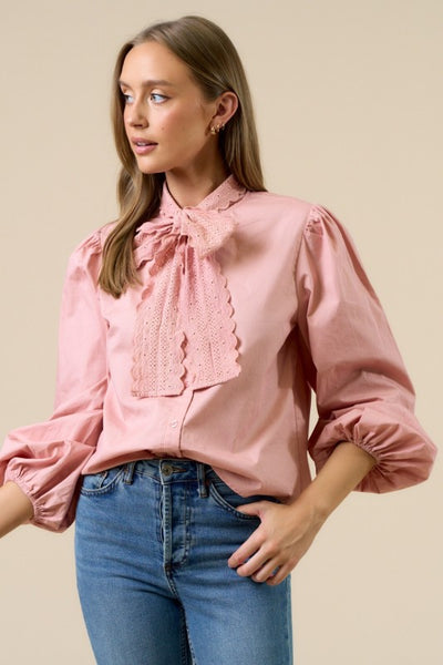 Blusa rosa pastel de botones con moño (Nuevo)